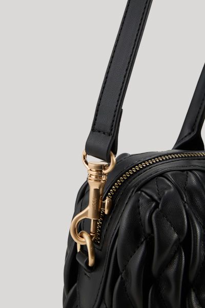 Handtasche aus gerafftem Kunstleder