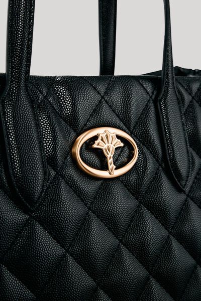 Eleganter Shopper mit Rautensteppung