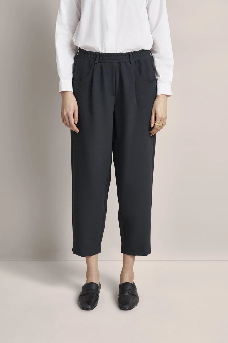 Bequeme Tapered-Hose mit elastischem Bund