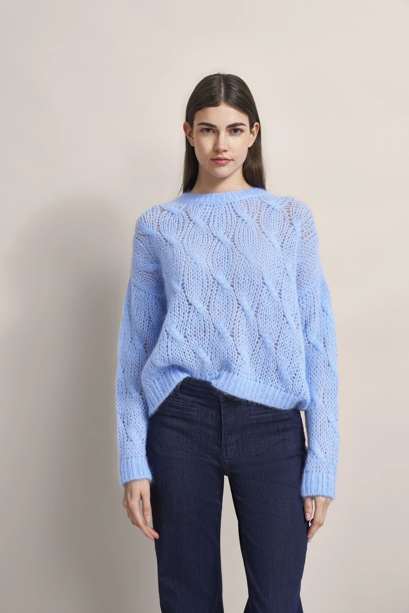 Weicher Mohair-Pullover mit Zopfmuster