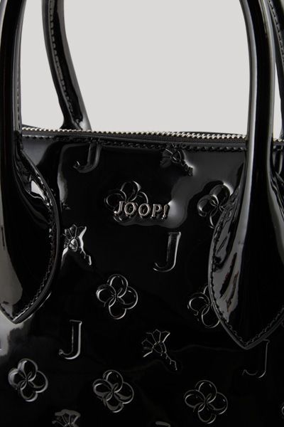 Elegante glänzende Henkeltasche mit Monogramm-Prägung