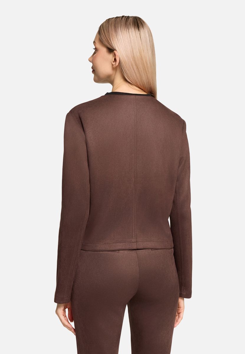 Kurze kragenlose Blazerjacke mit Perlenbesatz