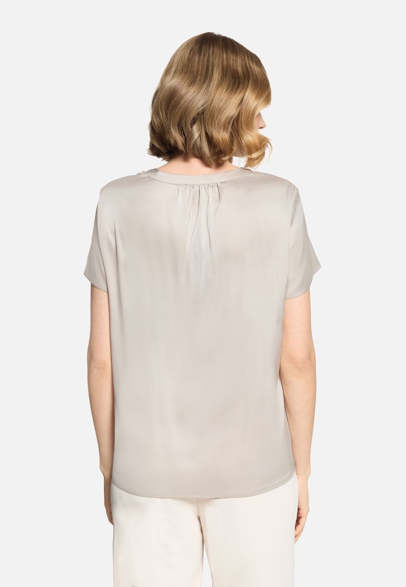 Satin-Bluse mit kurzem Arm