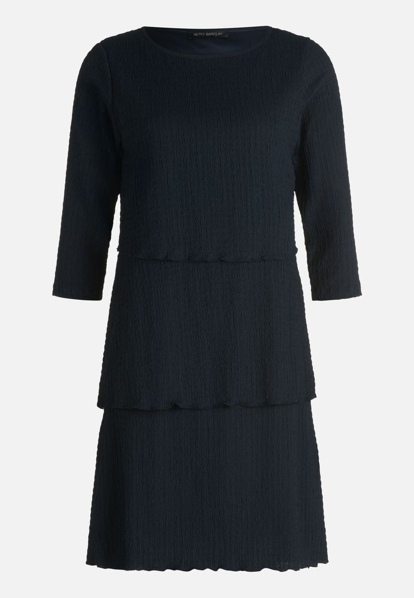 Elegantes strukturiertes Stufen-Midikleid