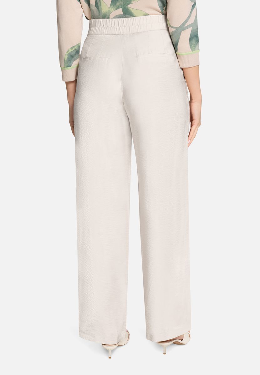 Weit geschnittene Marlene-Hose