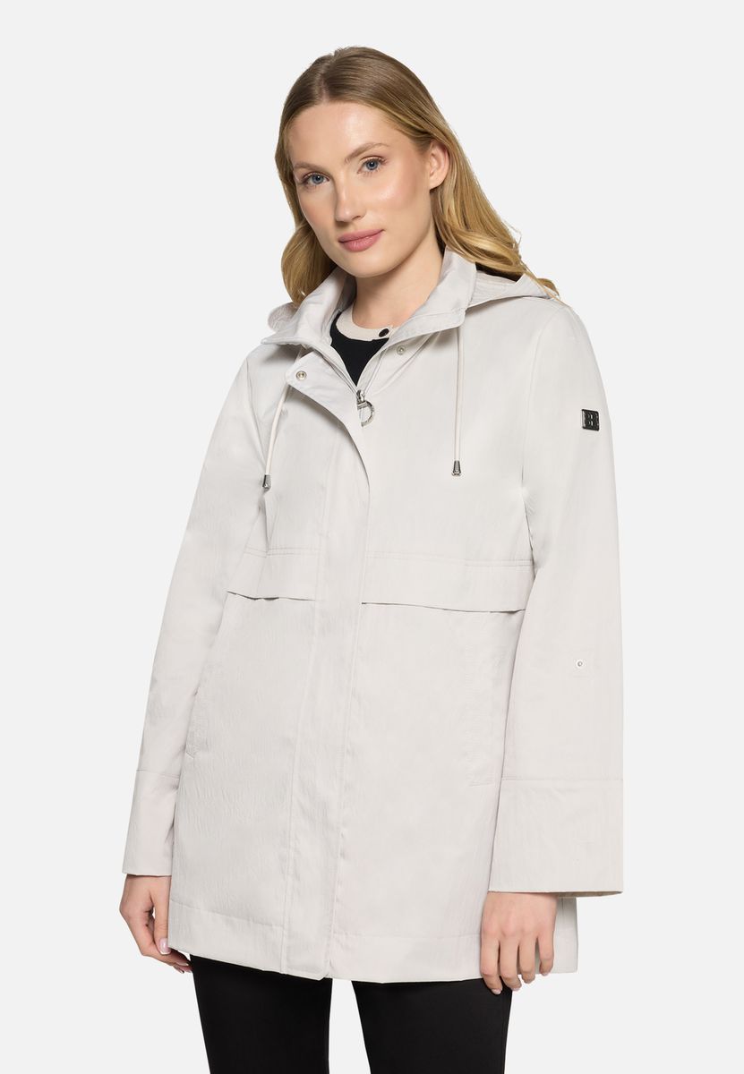 Leichter Outdoor-Parka mit Kapuze
