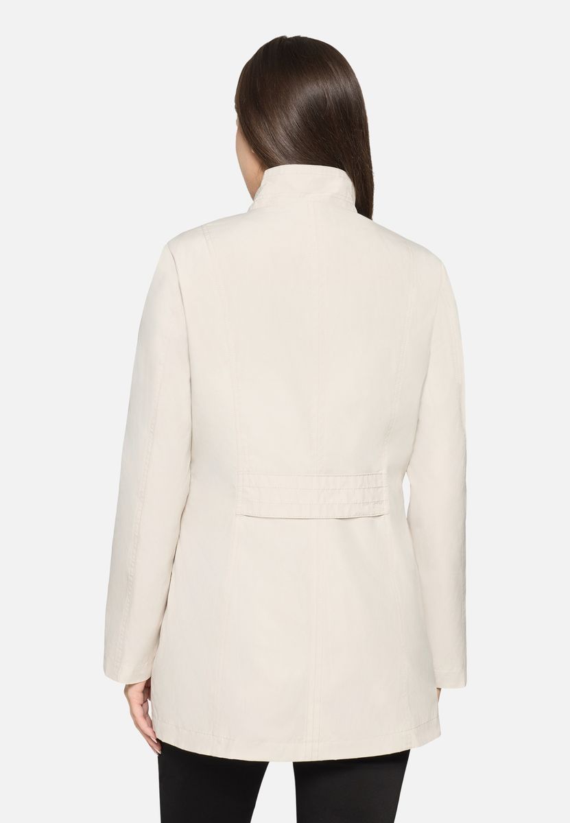 Taillierte Outdoorjacke mit Stehkragen