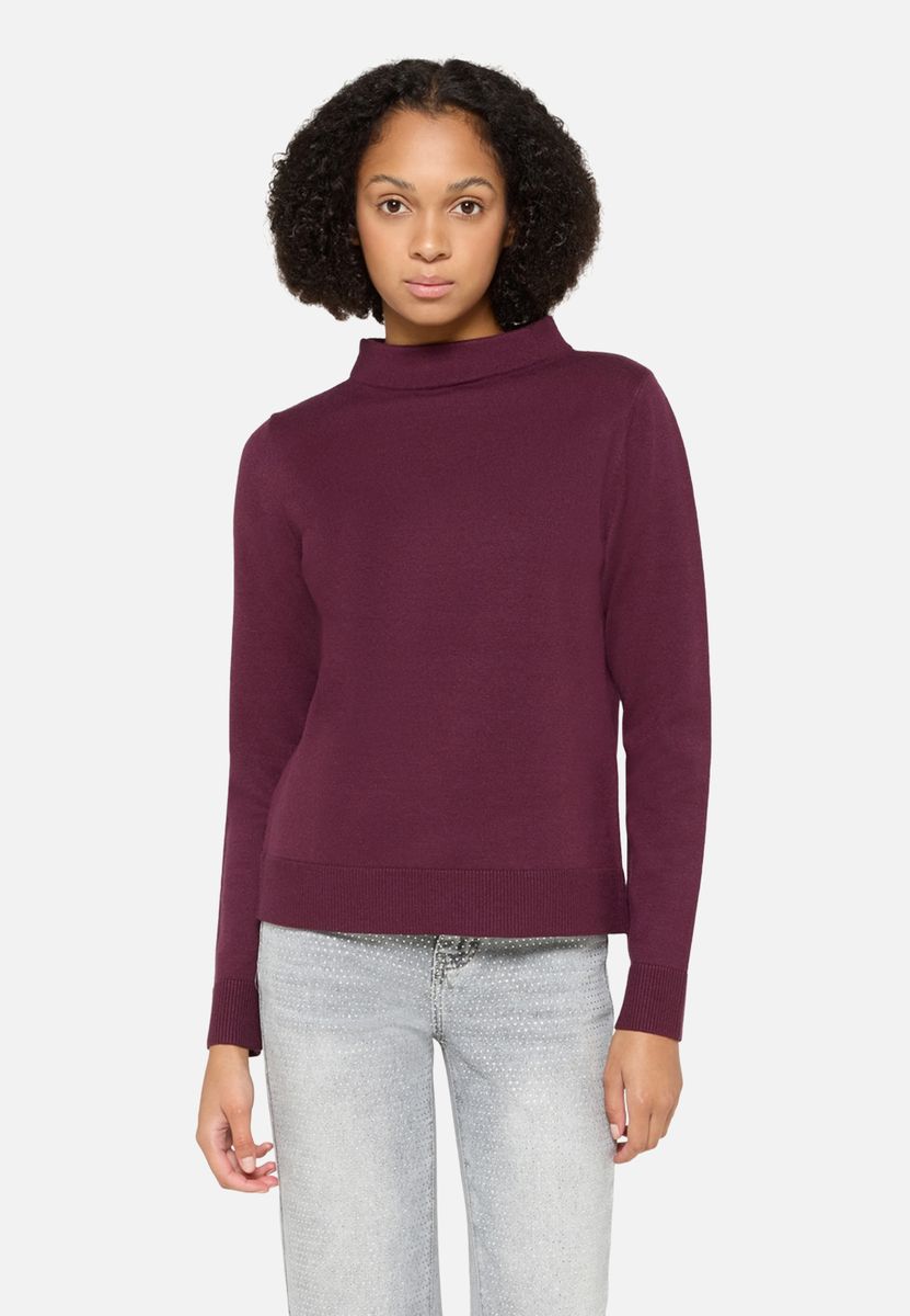 Eleganter Strickpullover mit Stehkragen