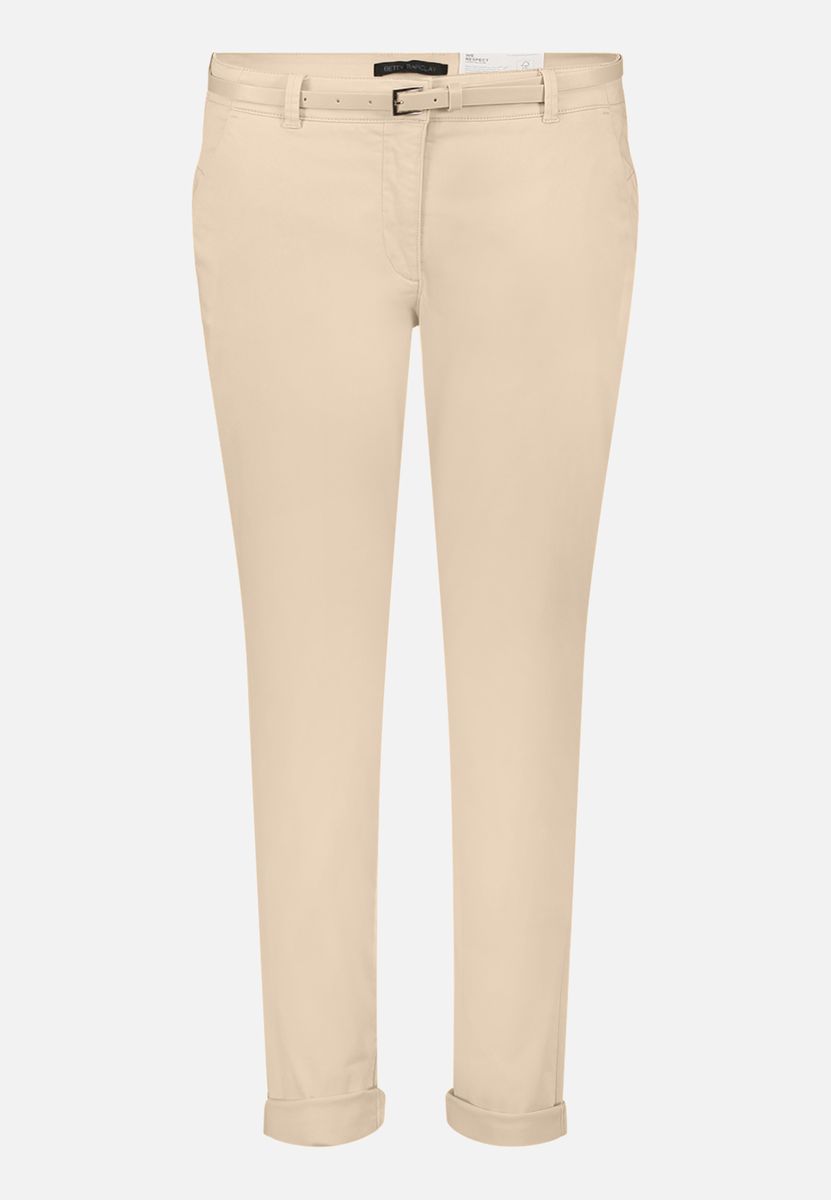 Relaxed Fit Chino mit Gürtel