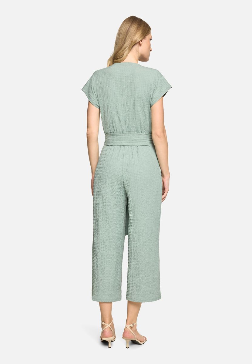 Strukturierter Culotte-Jumpsuit mit Wickelfront