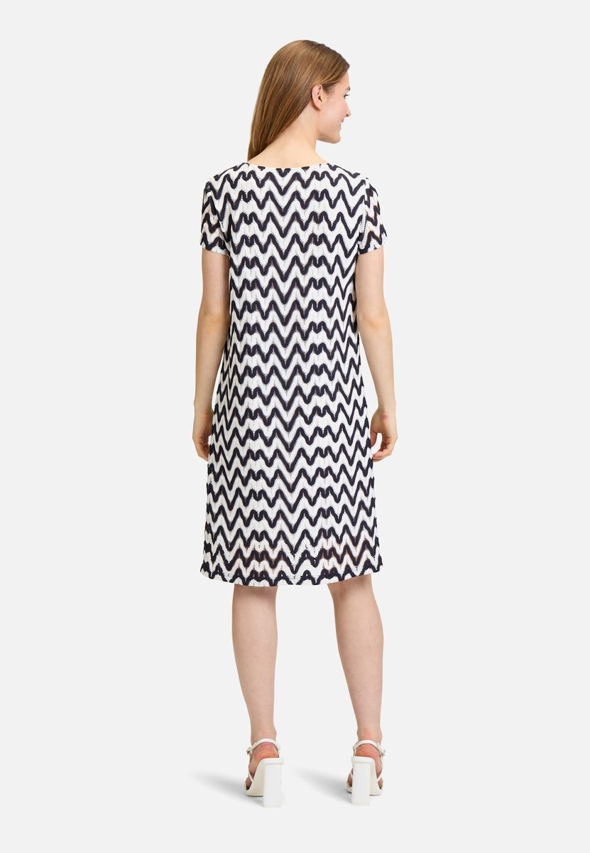Mini-Sommerkleid mit Zickzack-Muster