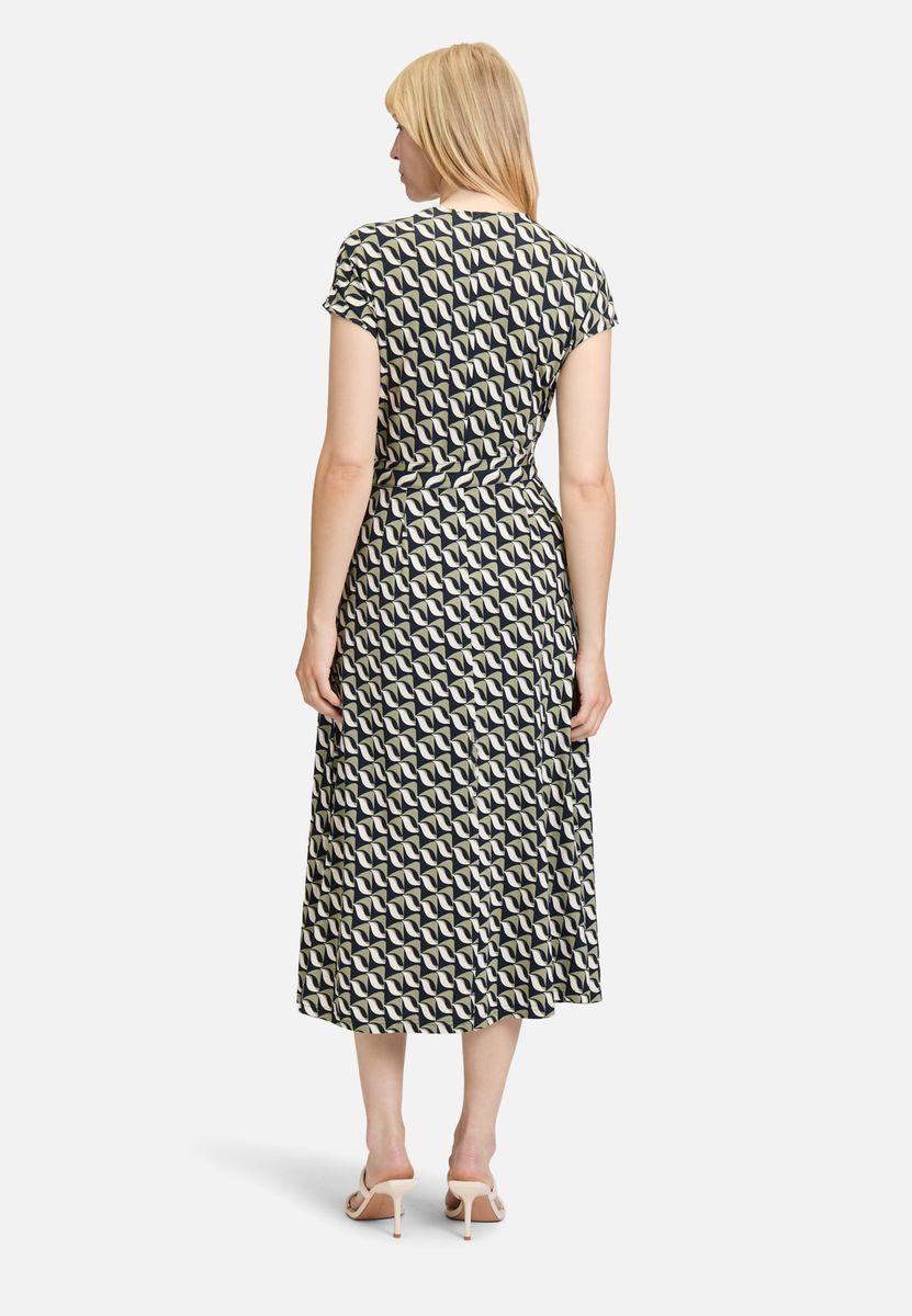Geometrisches Midikleid mit V-Ausschnitt