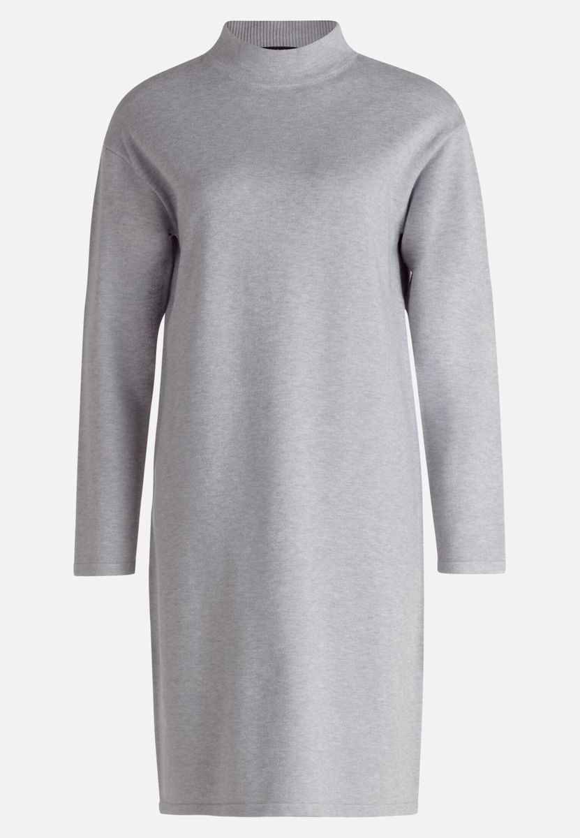 Strickkleid mit Stehkragen und Langarm