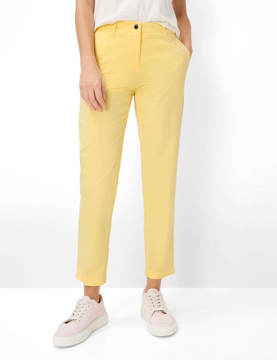 Leichte Chino-Hose im Regular Fit
