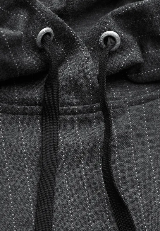Knielanges Hoodie-Kleid mit Nadelstreifen
