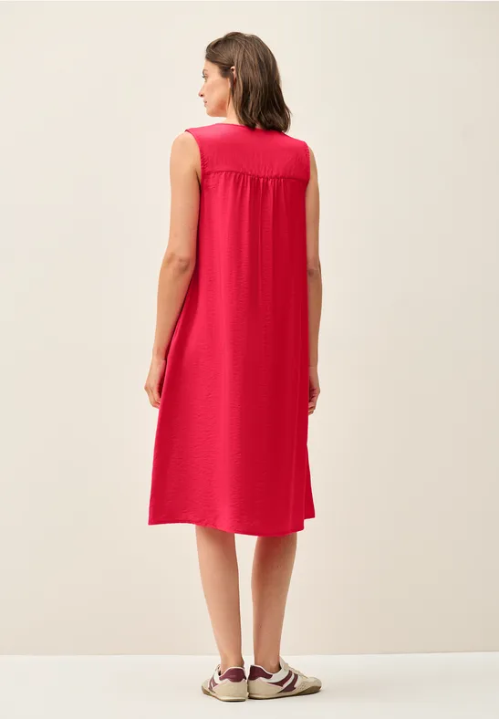 Fließendes ärmelloses Midikleid mit Bändern