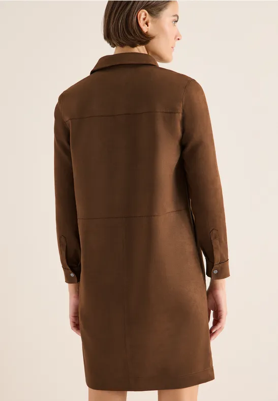 Weiches Velours-Hemdblusenkleid