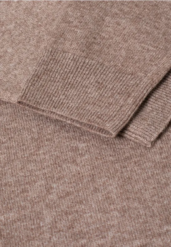 Kuscheliges Midi-Strickkleid mit Rollkragen