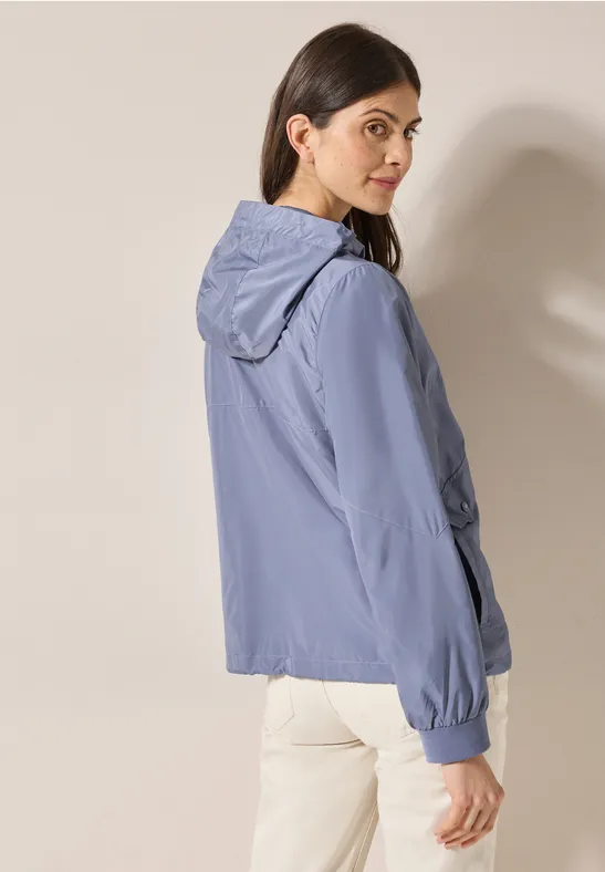 Leichte Kapuzen-Windjacke mit Tunnelzug