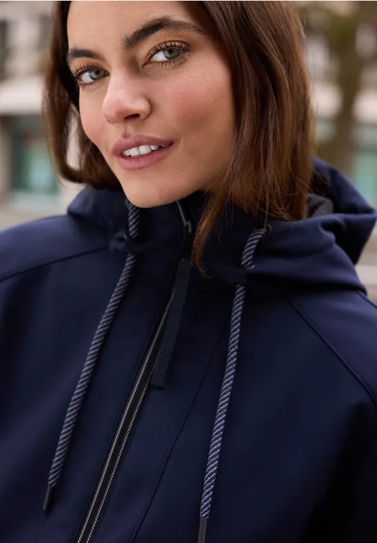 Wasserabweisende Softshell-Jacke in Midi-Länge