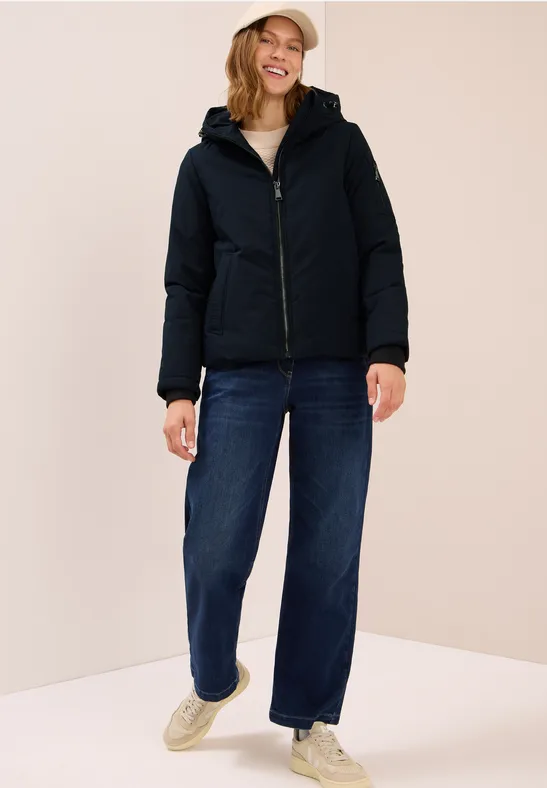 Gefütterte Funktionsjacke mit Kapuze