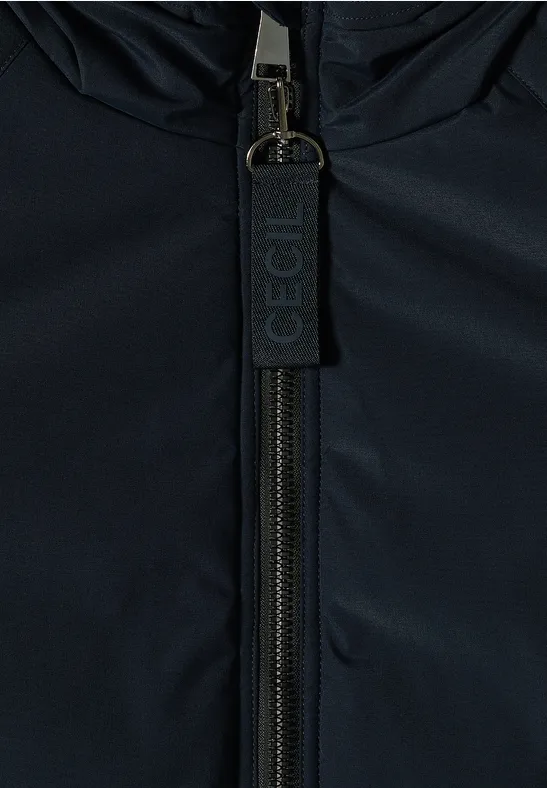 Gefütterte Funktionsjacke mit Kapuze