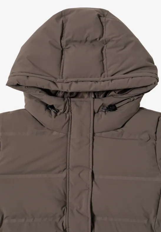 Sportliche Steppjacke mit Kapuze