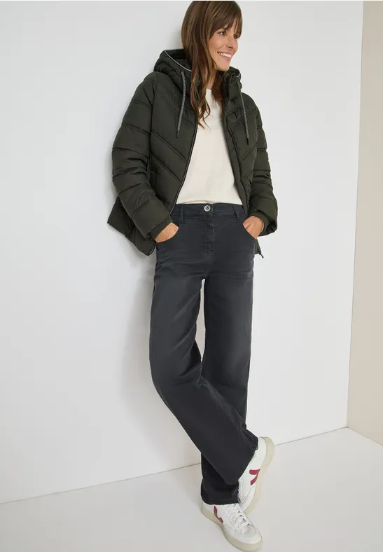 Gefütterte Steppjacke mit Chevron-Muster