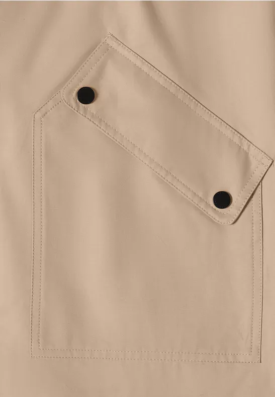Sportliche Kapuzenjacke in Midi-Länge