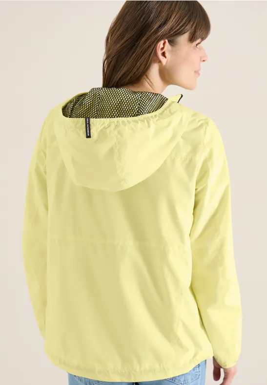 Sportiver Softshell-Windbreaker mit Kapuze