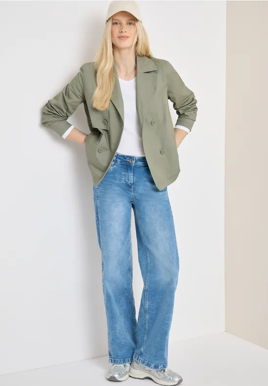 Kurzer doppelreihiger Trenchcoat