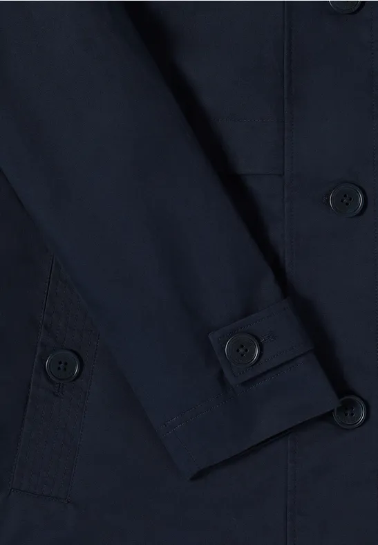 Moderner Midi-Parka mit verstaubarer Kapuze