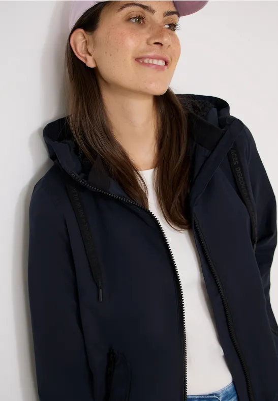 Sportive Kapuzenjacke mit Soft-Touch