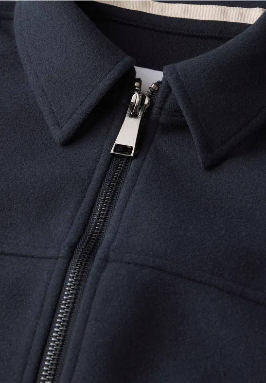 Kuschelige Sweatjacke mit Hemdkragen