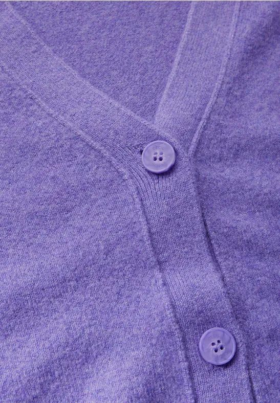 Weicher Cardigan mit V-Ausschnitt