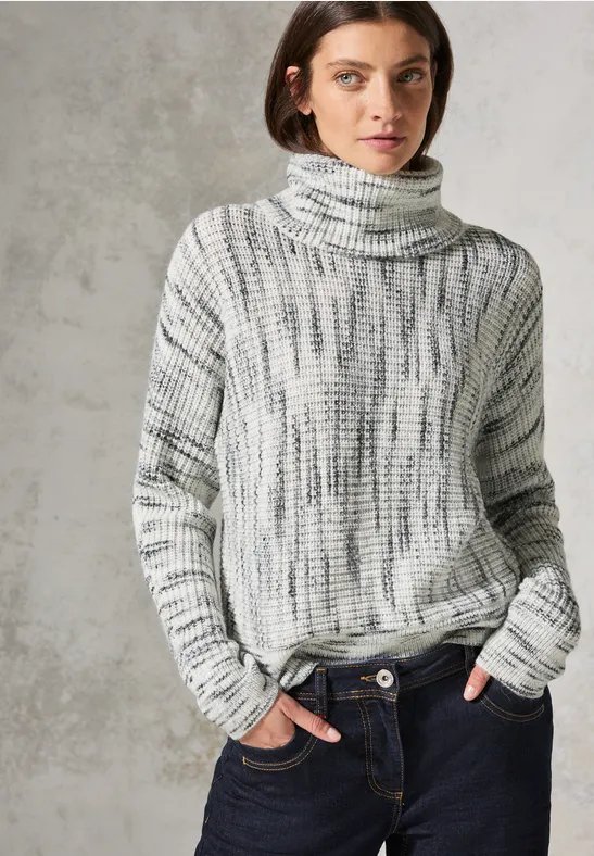 Entspannter melierter Rollkragenpullover aus Strick