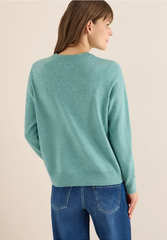 Kuscheliger Pullover mit V-Ausschnitt