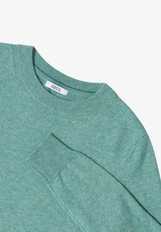 Kuscheliger Pullover mit V-Ausschnitt