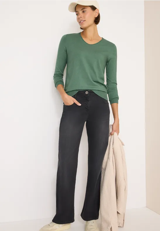 Kuscheliger Pullover mit V-Ausschnitt