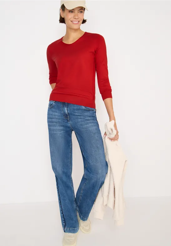Weicher Feinstrickpullover mit gerundetem V-Ausschnitt