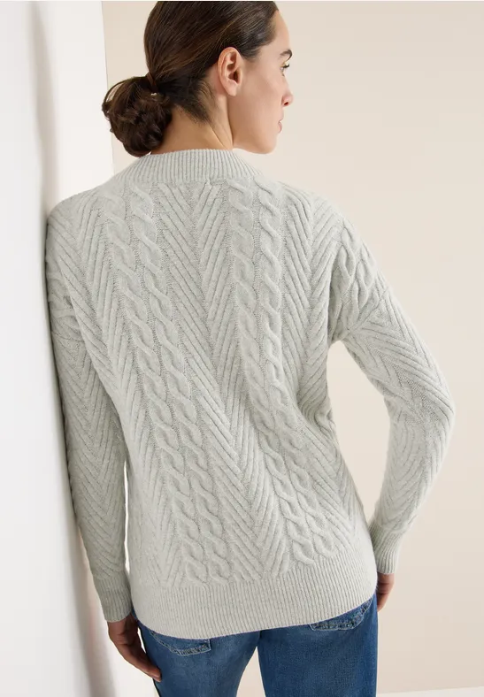 Strukturierter Rollkragenpullover mit Zopfmuster
