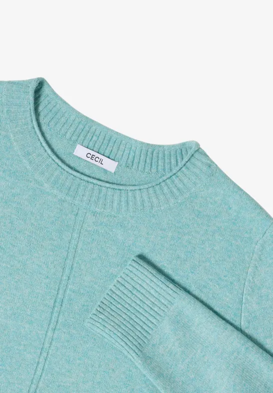 Kuscheliger Pullover mit Strukturdetails