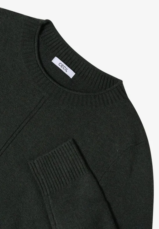 Kuscheliger Pullover mit Strukturdetails