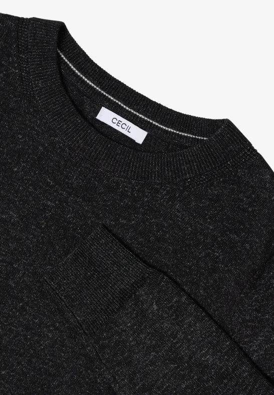 Kuscheliger Strickpullover mit Rundhalsausschnitt