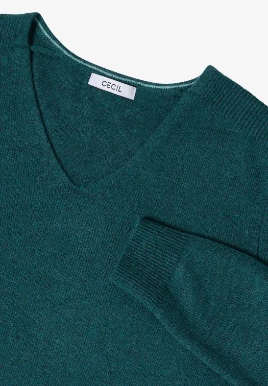 Kuscheliger Strickpullover mit V-Ausschnitt