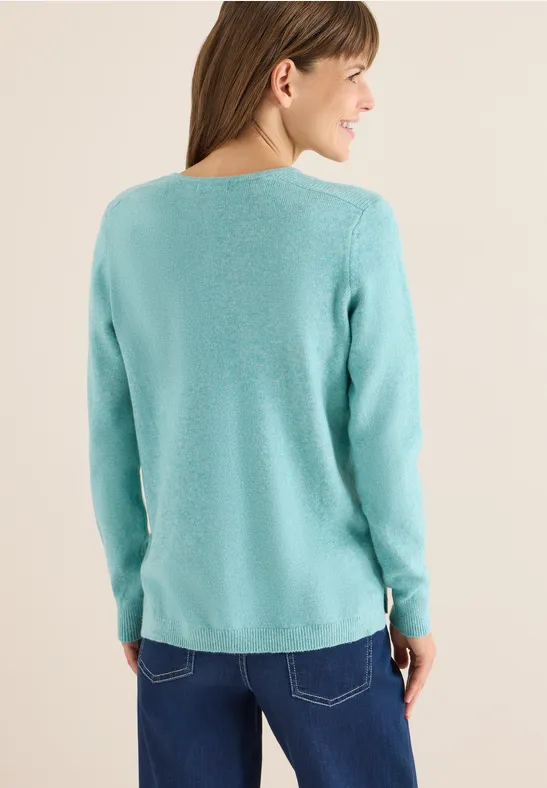 Kuscheliger Strickpullover mit V-Ausschnitt