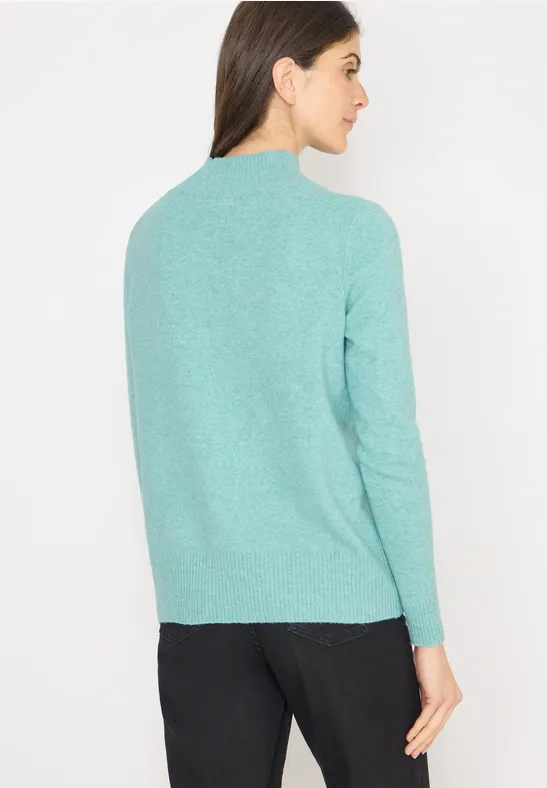 Gemütlicher Stehkragen-Strickpullover