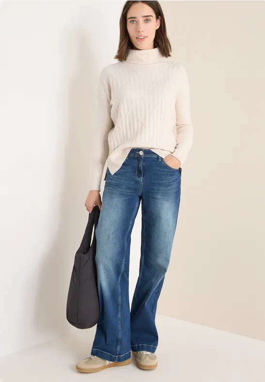 Strukturierter Rollkragen-Strickpullover