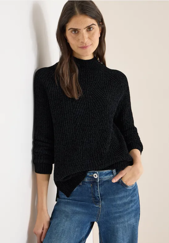 Gemütlicher Chenille-Pullover mit Stehkragen