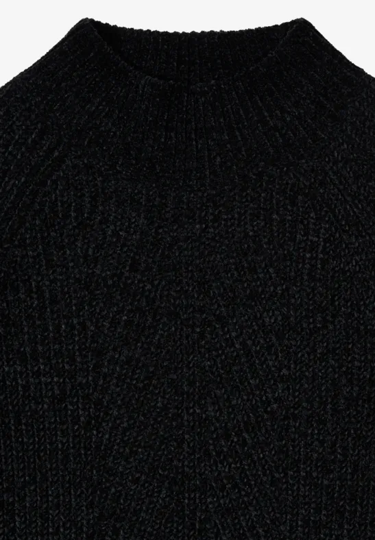 Gemütlicher Chenille-Pullover mit Stehkragen